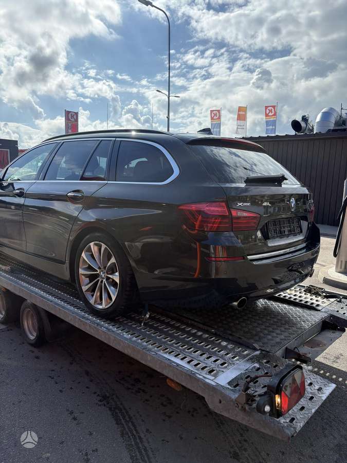 BMW 535 2014 — engine 2993 cm³, 313 HP (230kW)