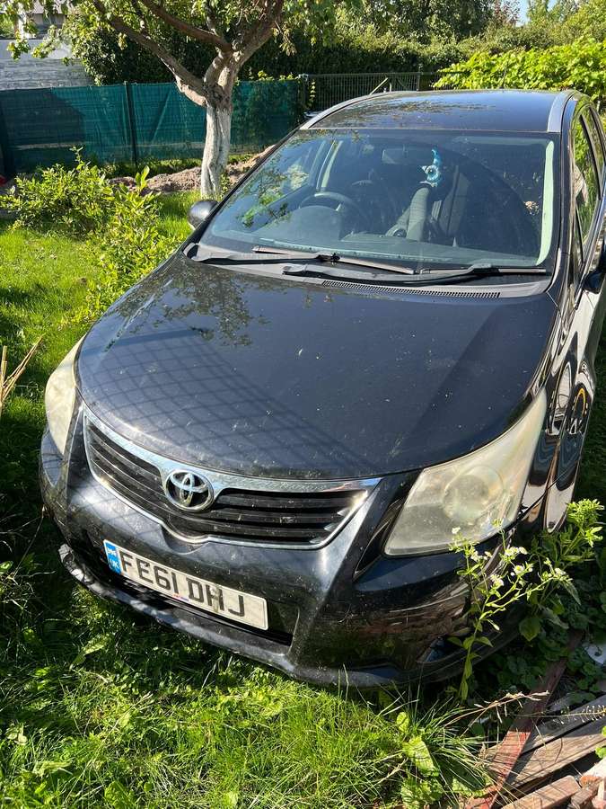 Toyota Avensis 2011 — photo 9