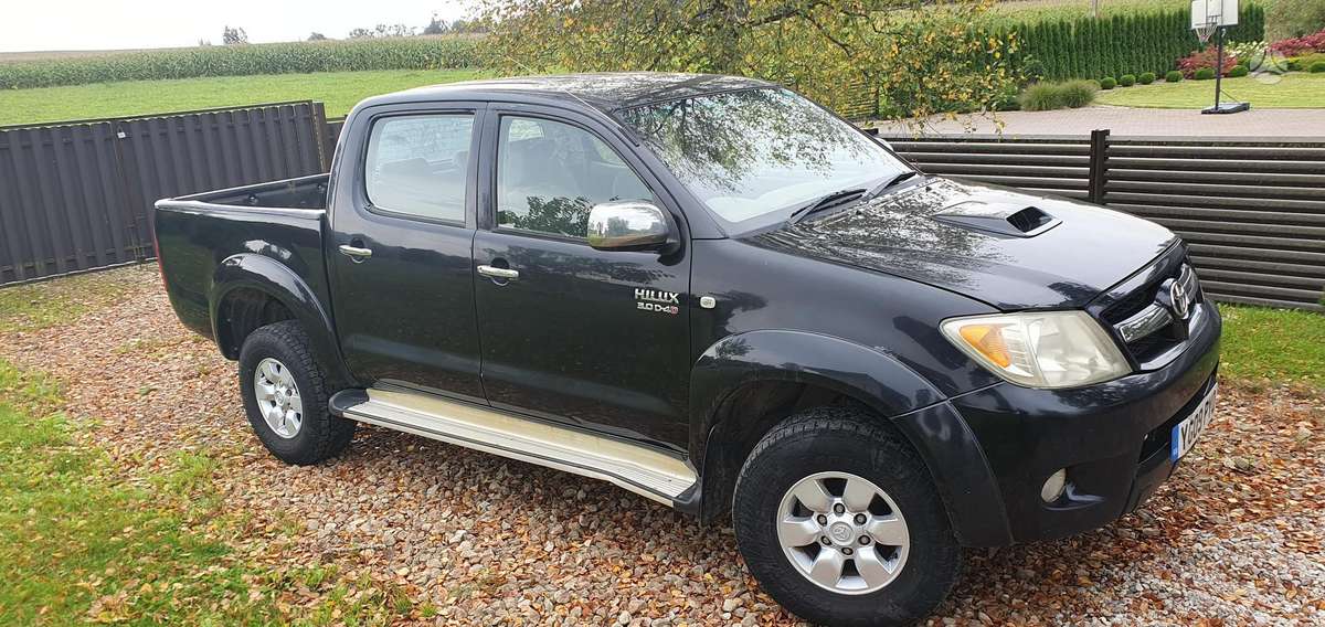 Toyota Hilux 2009 — вигляд ззаду
