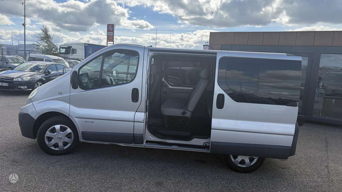 Renault Trafic 2007 — photo 10