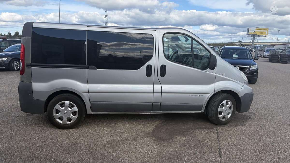 Renault Trafic 2007 — photo 8