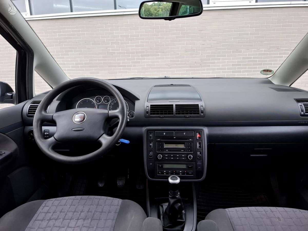 Seat Alhambra 2007 — фото 10