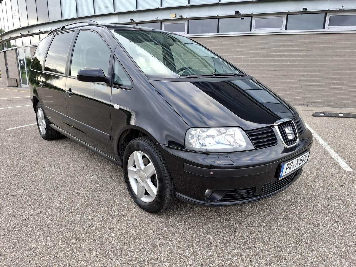 Seat Alhambra 2007 — вигляд ззаду