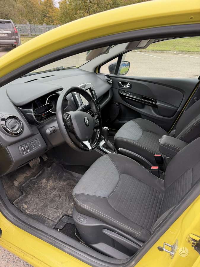 Renault Clio 2015 — фото 11