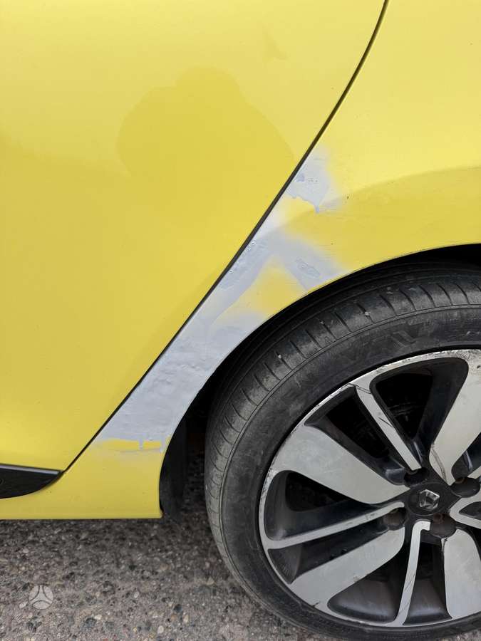 Renault Clio 2015 — фото 14