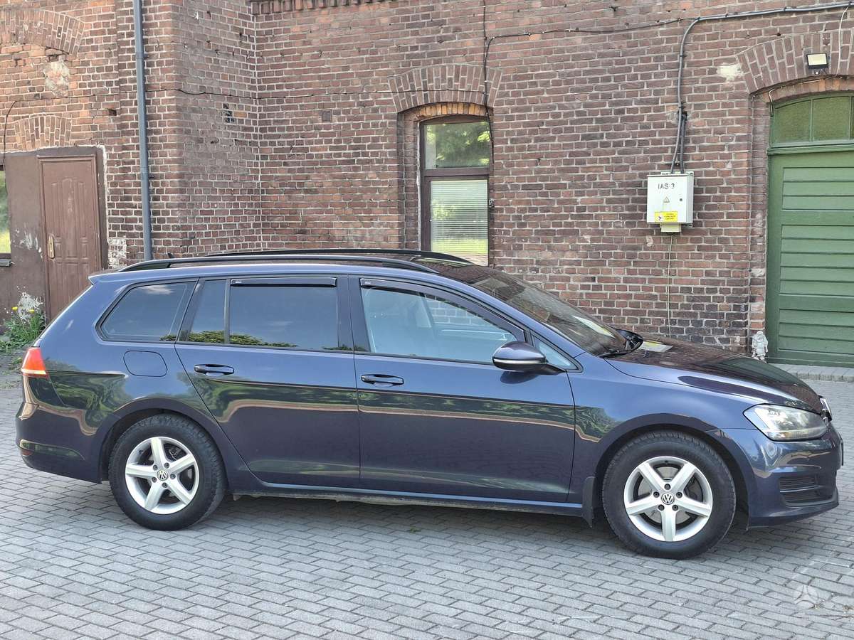 Volkswagen Golf 2014 — engine 1598 cm³, 105 HP (77kW)
