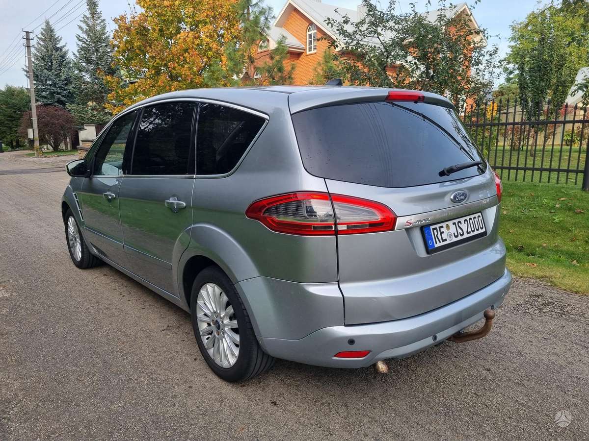Ford S-MAX 2010 — interior