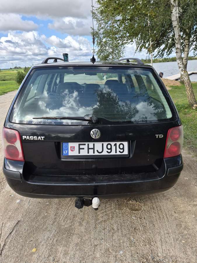 Volkswagen Passat 2004 — photo 12