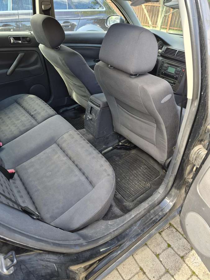 Volkswagen Passat 2004 — photo 15