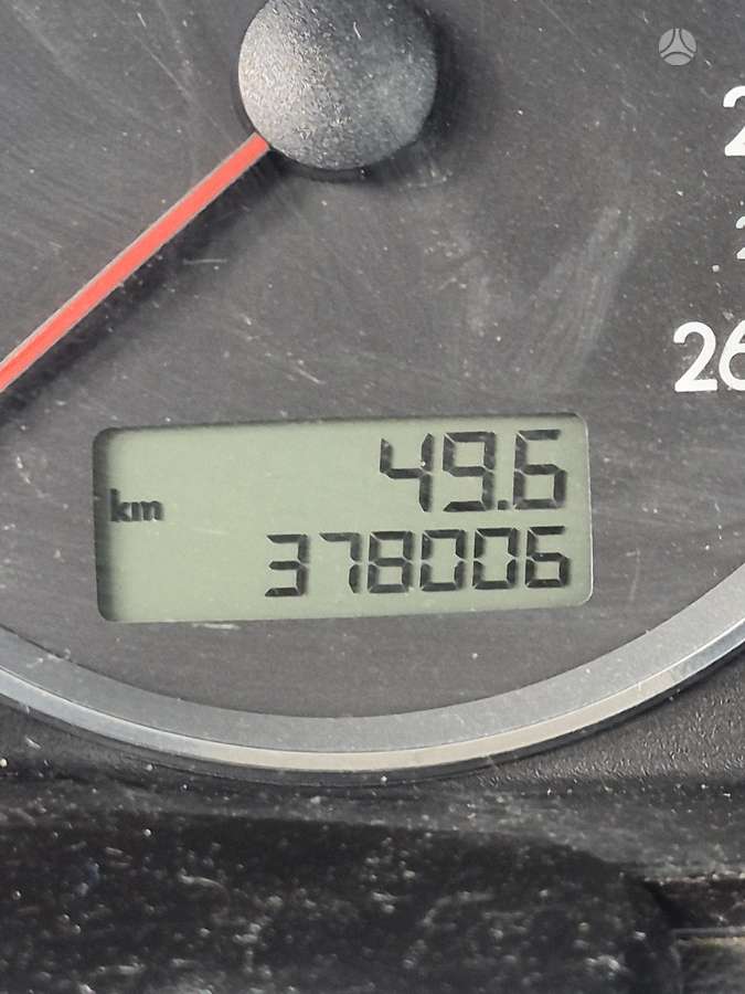 Volkswagen Passat 2004 — photo 21
