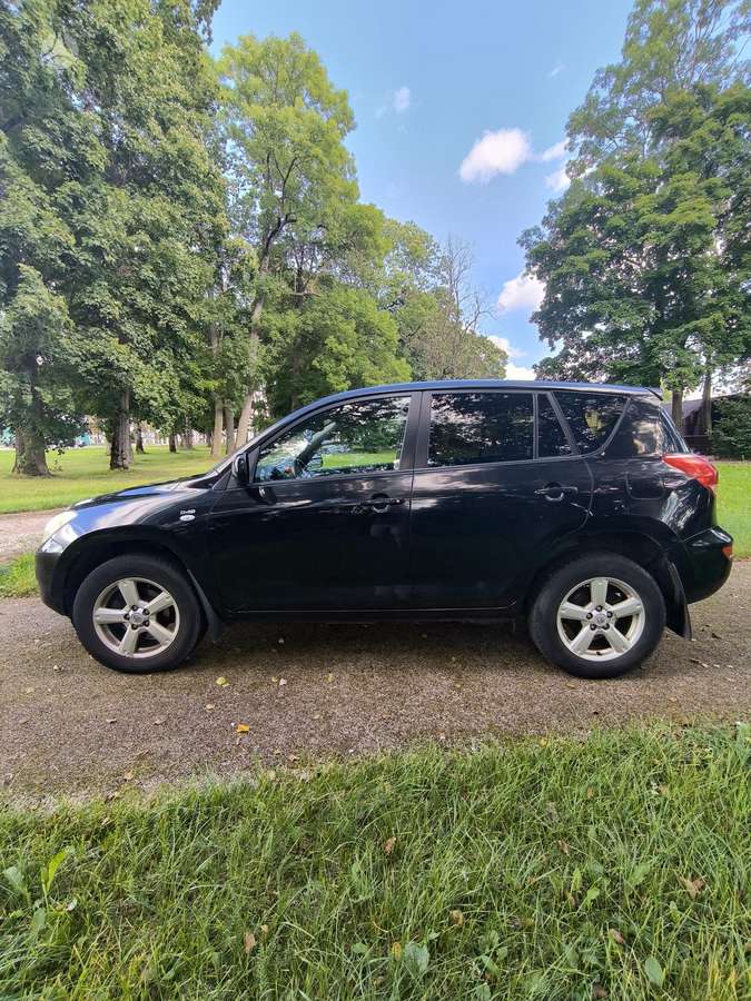 Toyota RAV4 2007 — engine 2231 cm³, 136 HP (100kW)