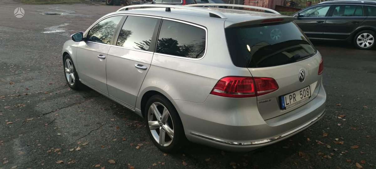 Volkswagen Passat 2011 — engine 1390 cm³, 160 HP (118kW)