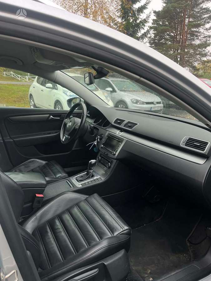 Volkswagen Passat 2011 — photo 7