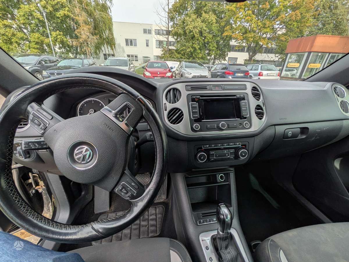 Volkswagen Tiguan 2013 — photo 11