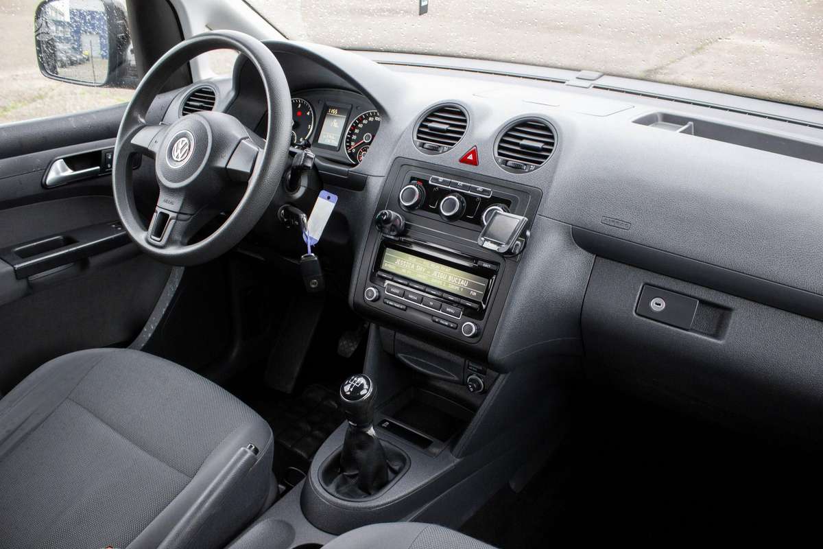Volkswagen Caddy 2014 — photo 9