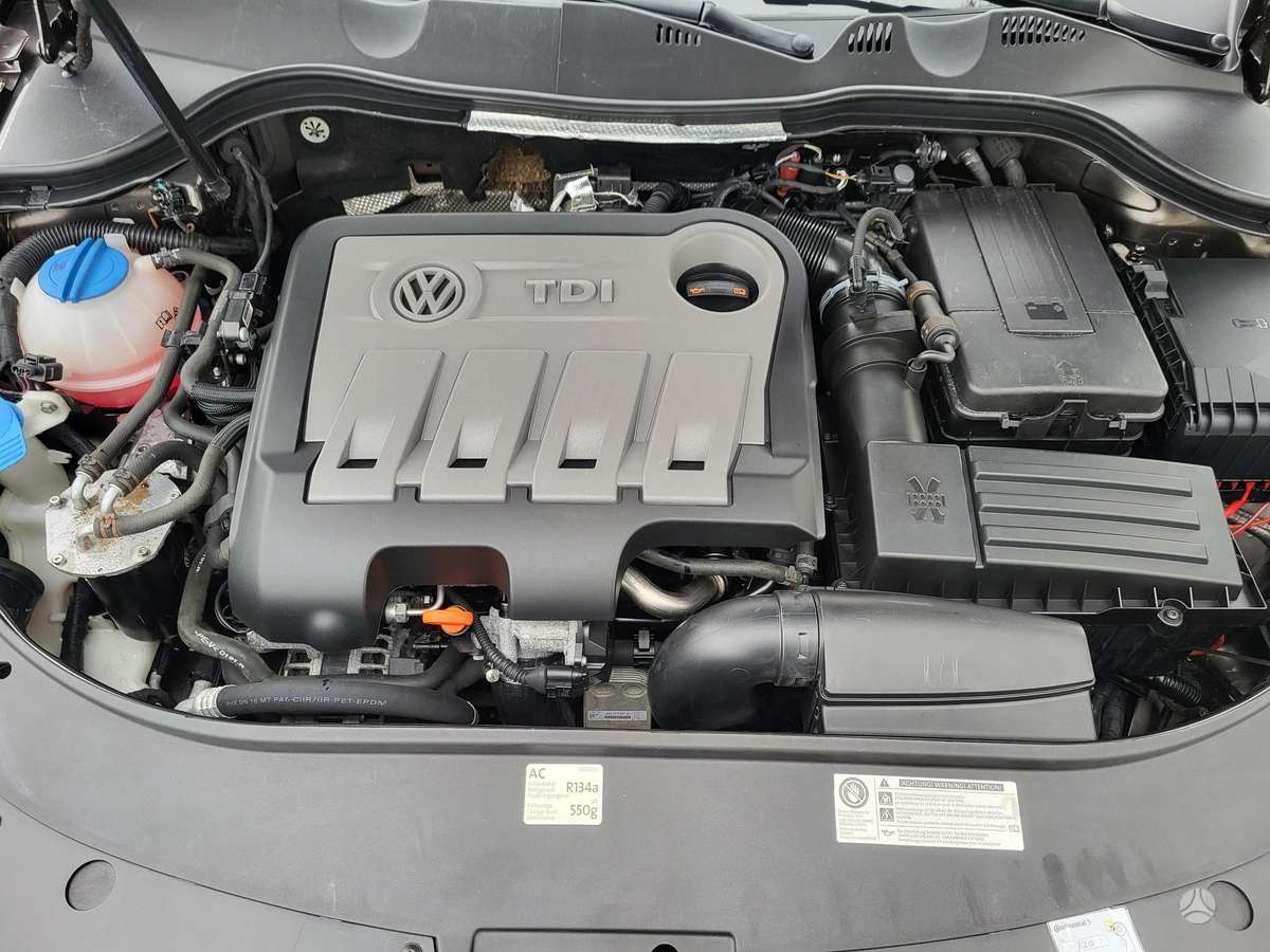 Volkswagen Passat 2012 — photo 22