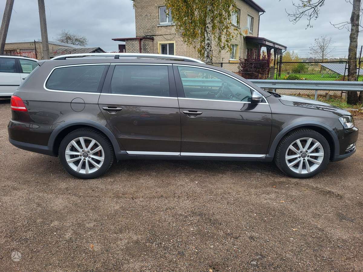 Volkswagen Passat 2012 — photo 5