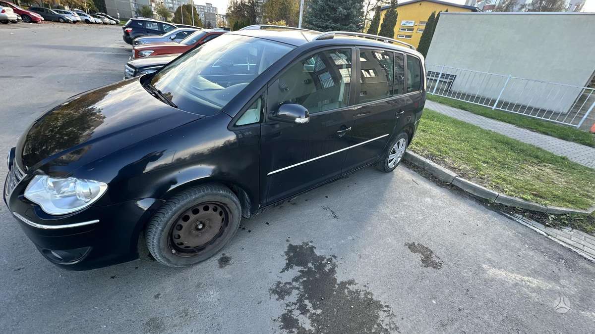 Volkswagen Touran 2007 — двигун 1968 cm³, 170 HP (125kW)