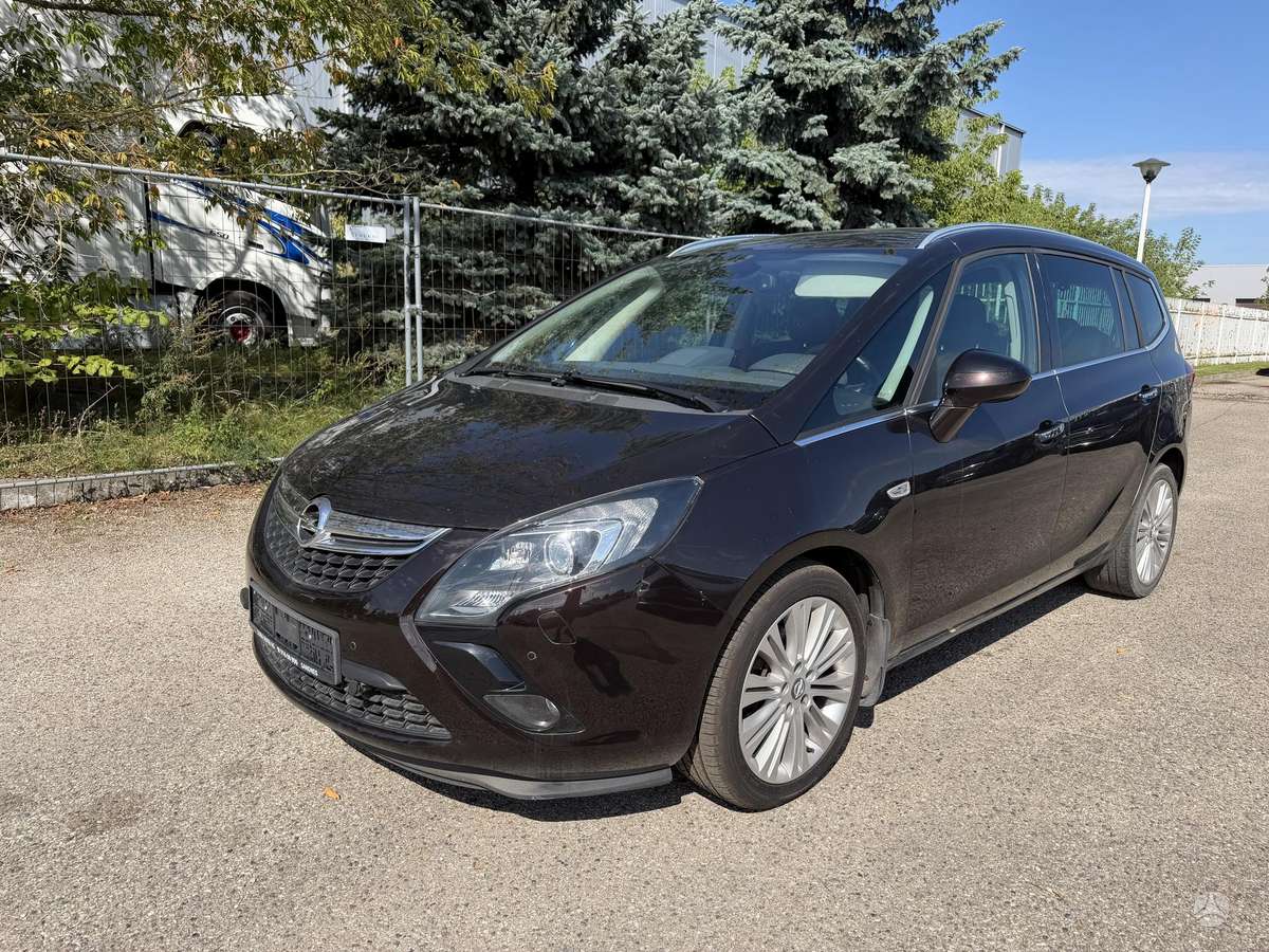 Opel Zafira 2012 — photo 7