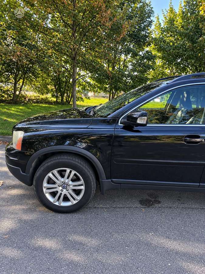 Volvo XC90 2010 — engine 3192 cm³, 243 HP (179kW)