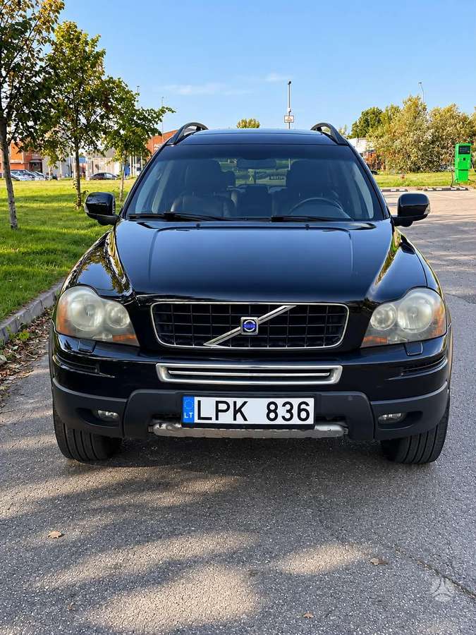 Volvo XC90 2010 — photo 9