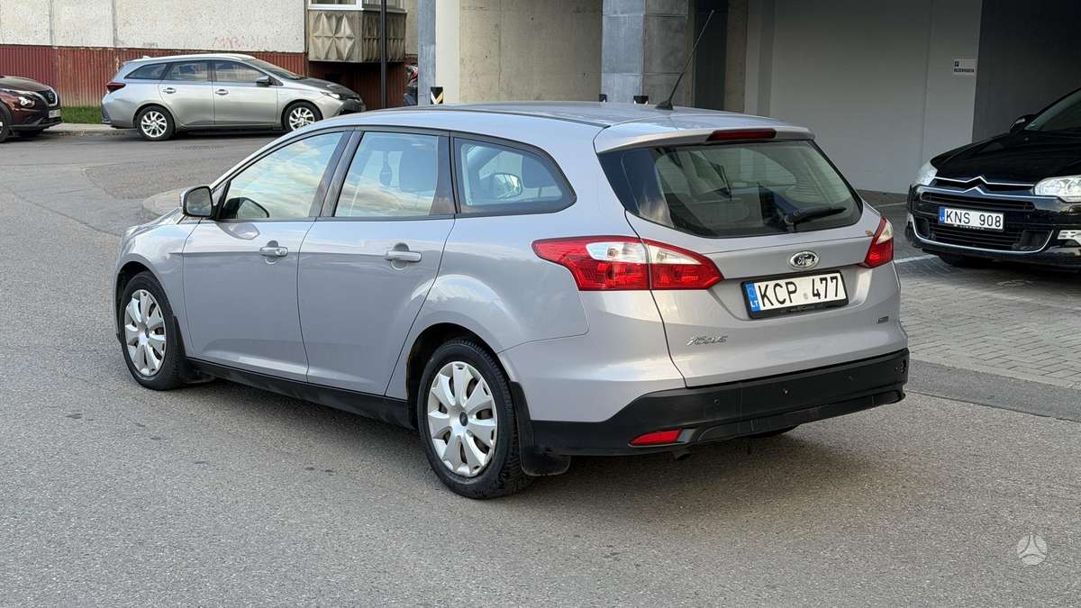 Ford Focus 2012 — photo 5