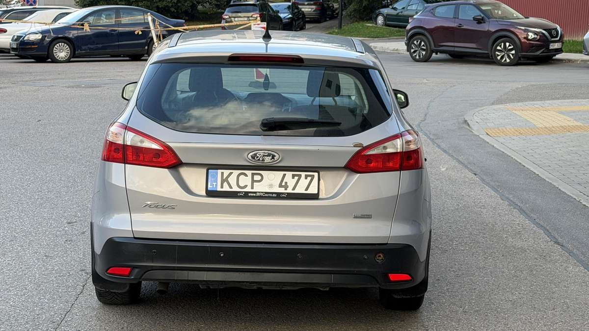 Ford Focus 2012 — photo 6
