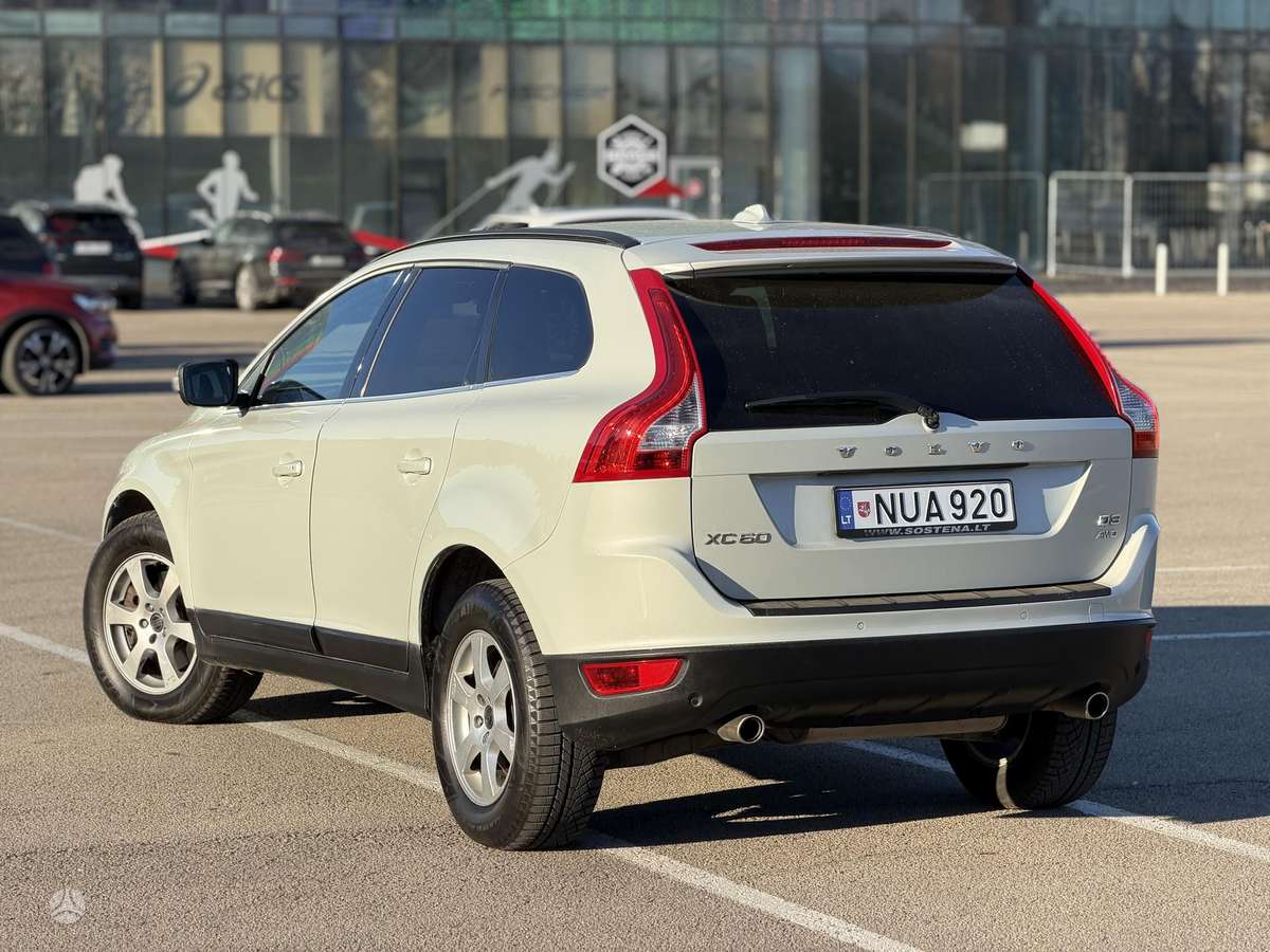 Volvo XC60 2012 — фото 8