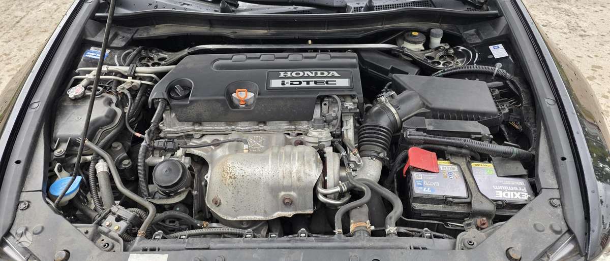Honda Accord 2013 — interior
