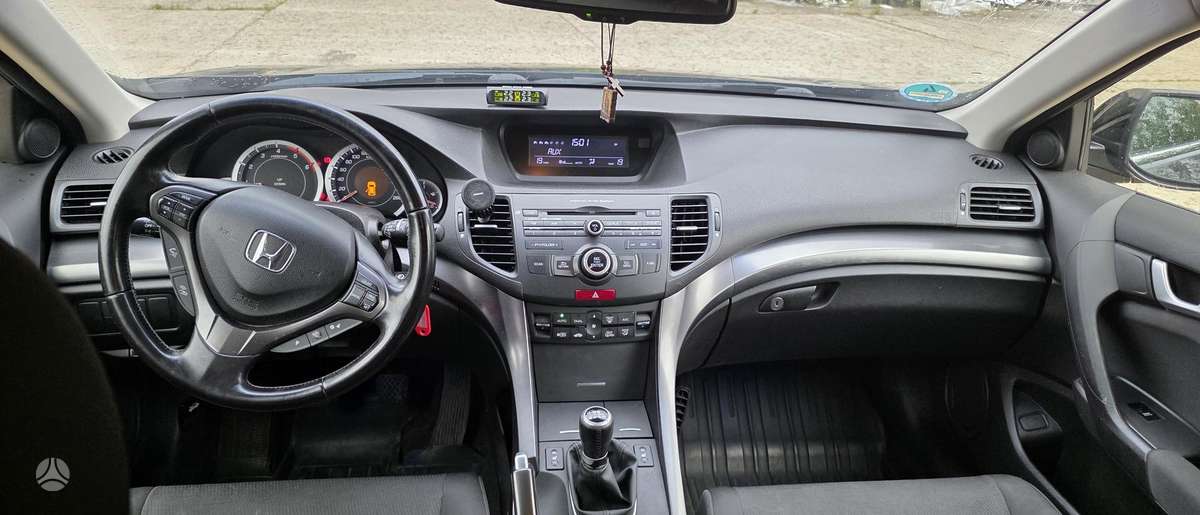 Honda Accord 2013 — engine 2200 cm³, 150 HP (110kW)
