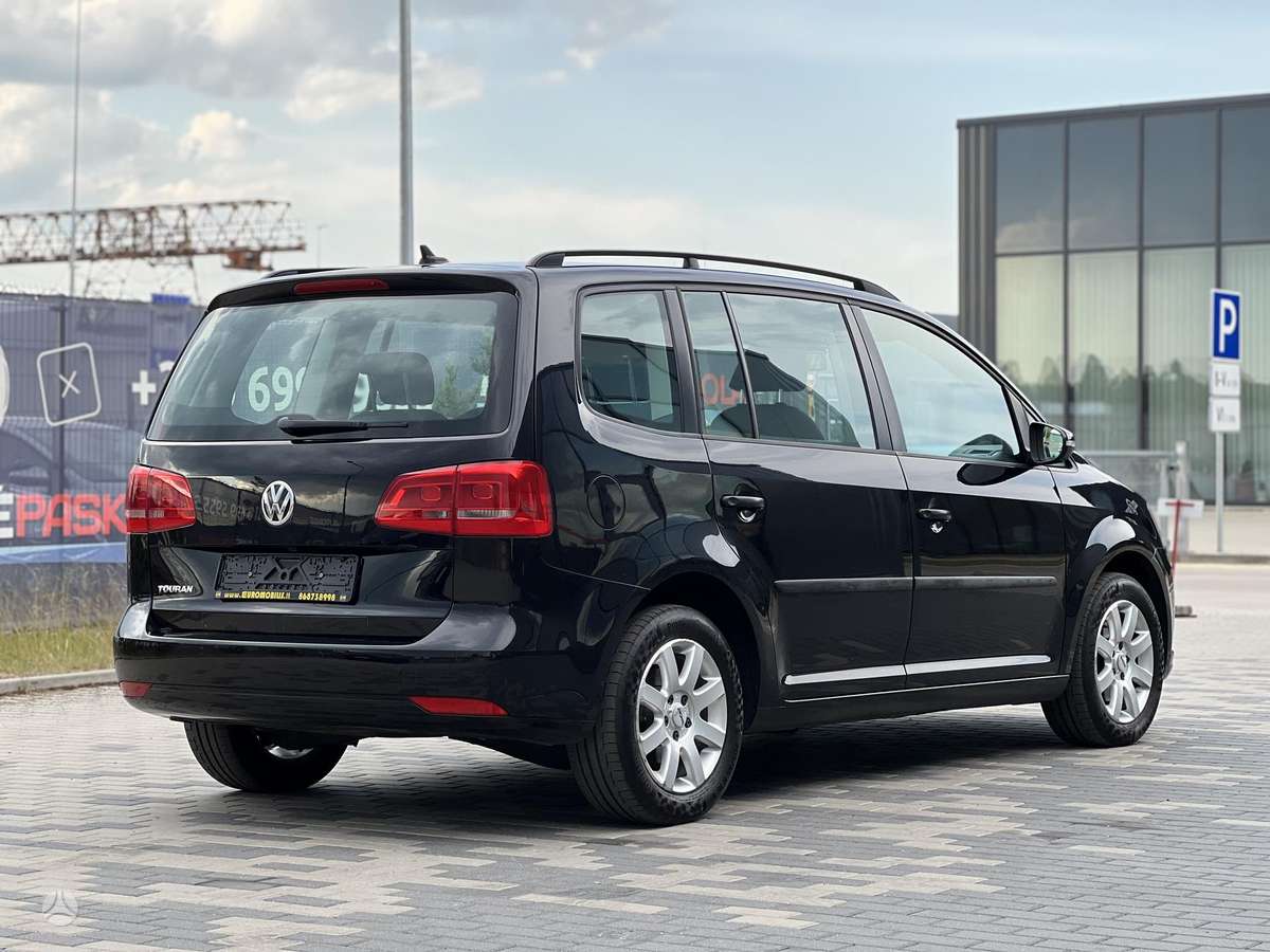 Volkswagen Touran 2010 — photo 7