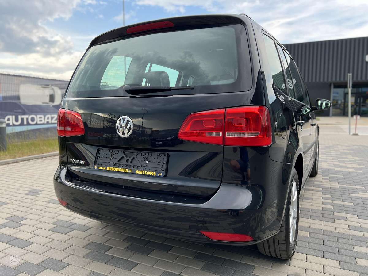 Volkswagen Touran 2010 — photo 8