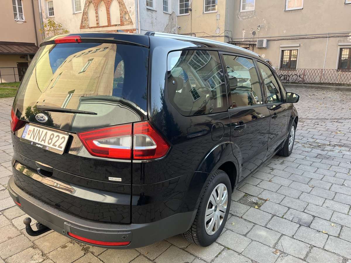 Ford Galaxy 2014 — interior