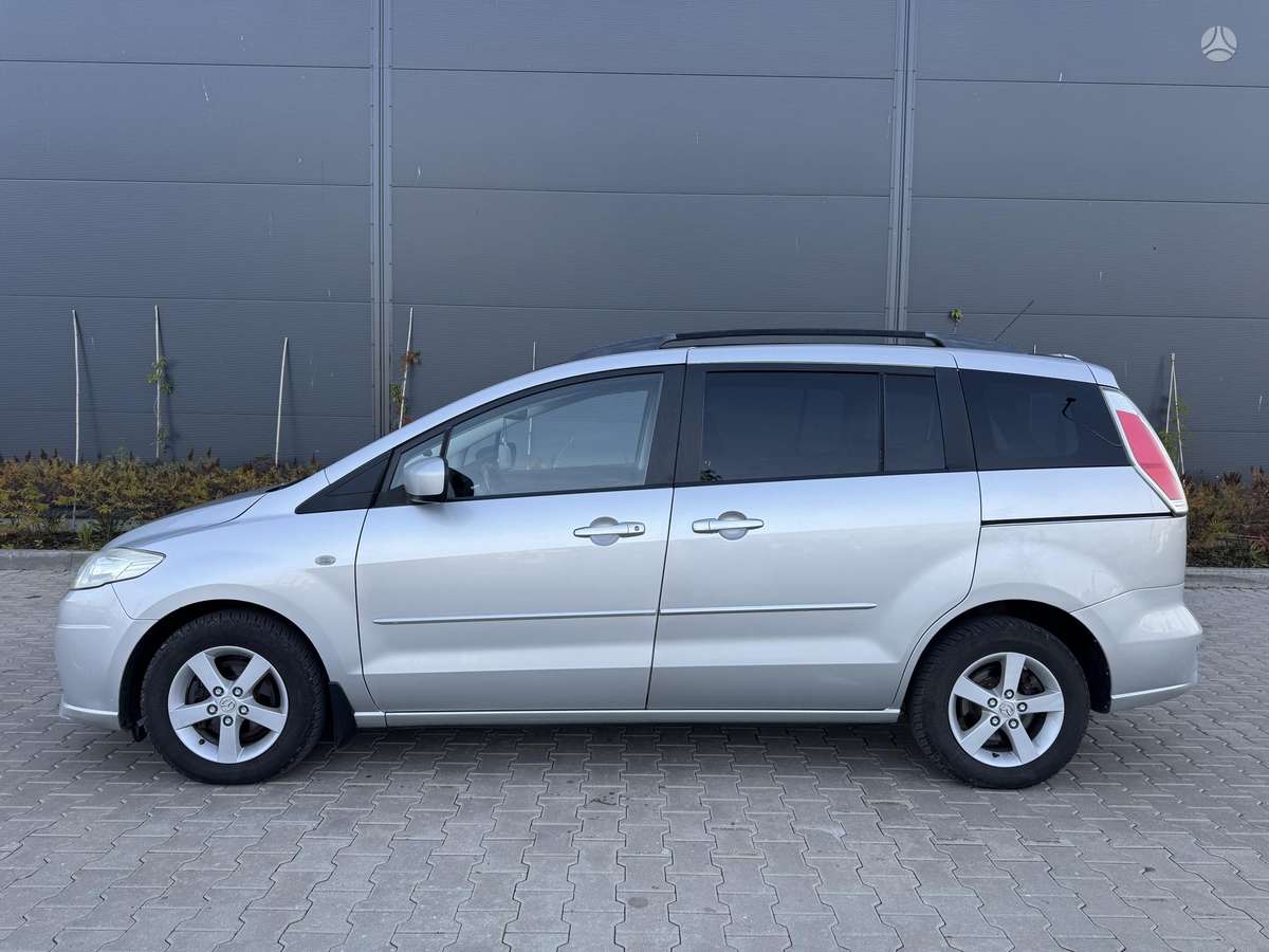 Mazda 5 2008 — салон