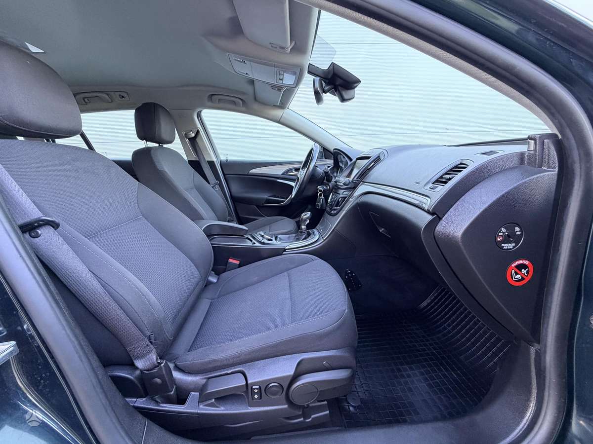 Opel Insignia 2014 — photo 18