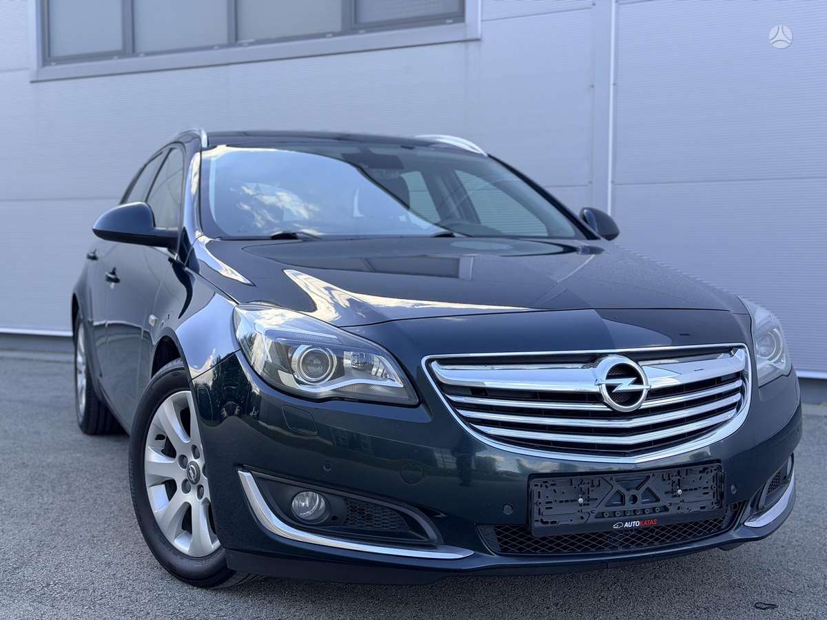 Opel Insignia 2014 — rear view
