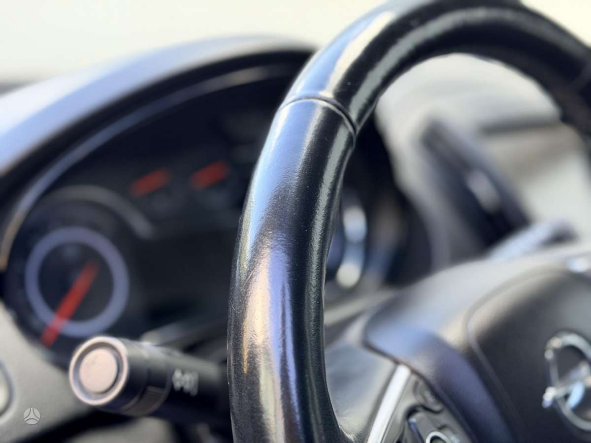 Opel Insignia 2014 — photo 23