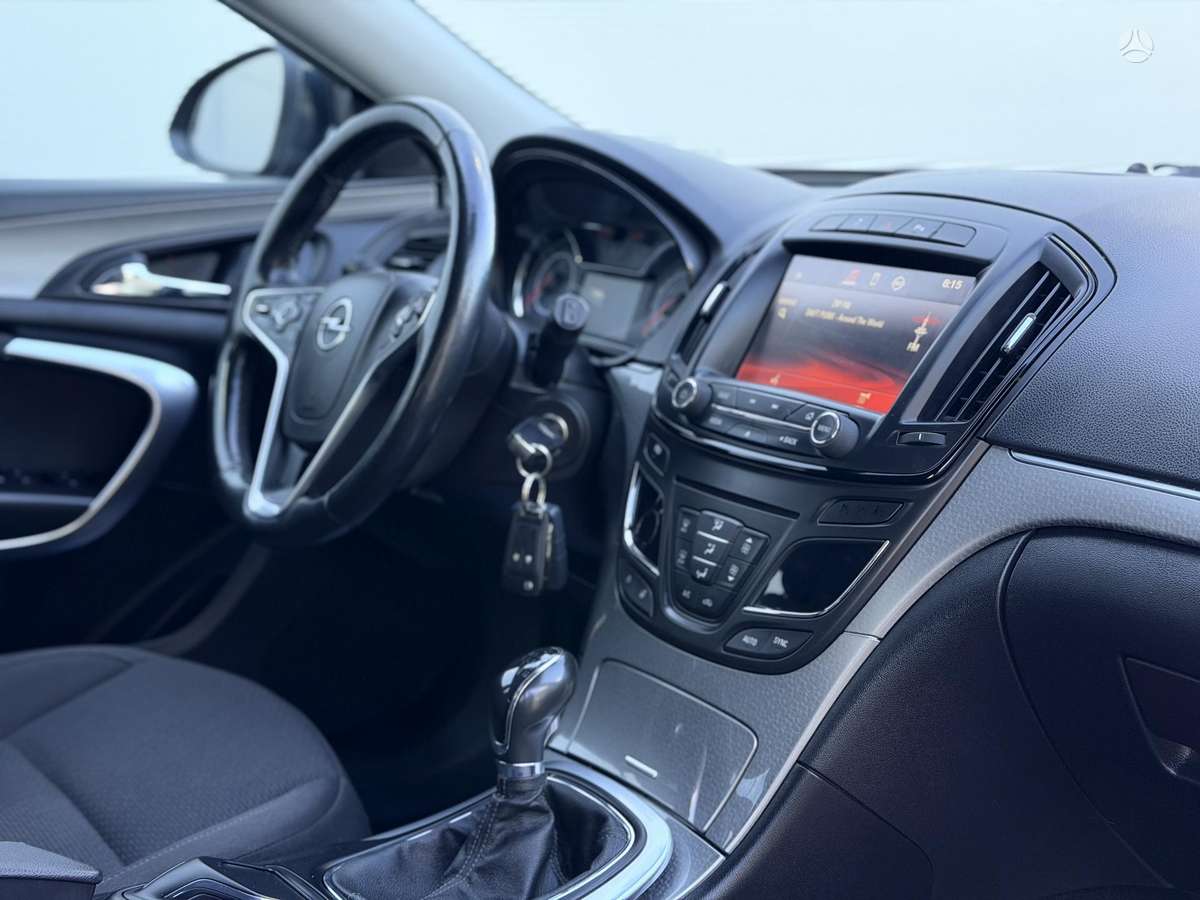 Opel Insignia 2014 — photo 24