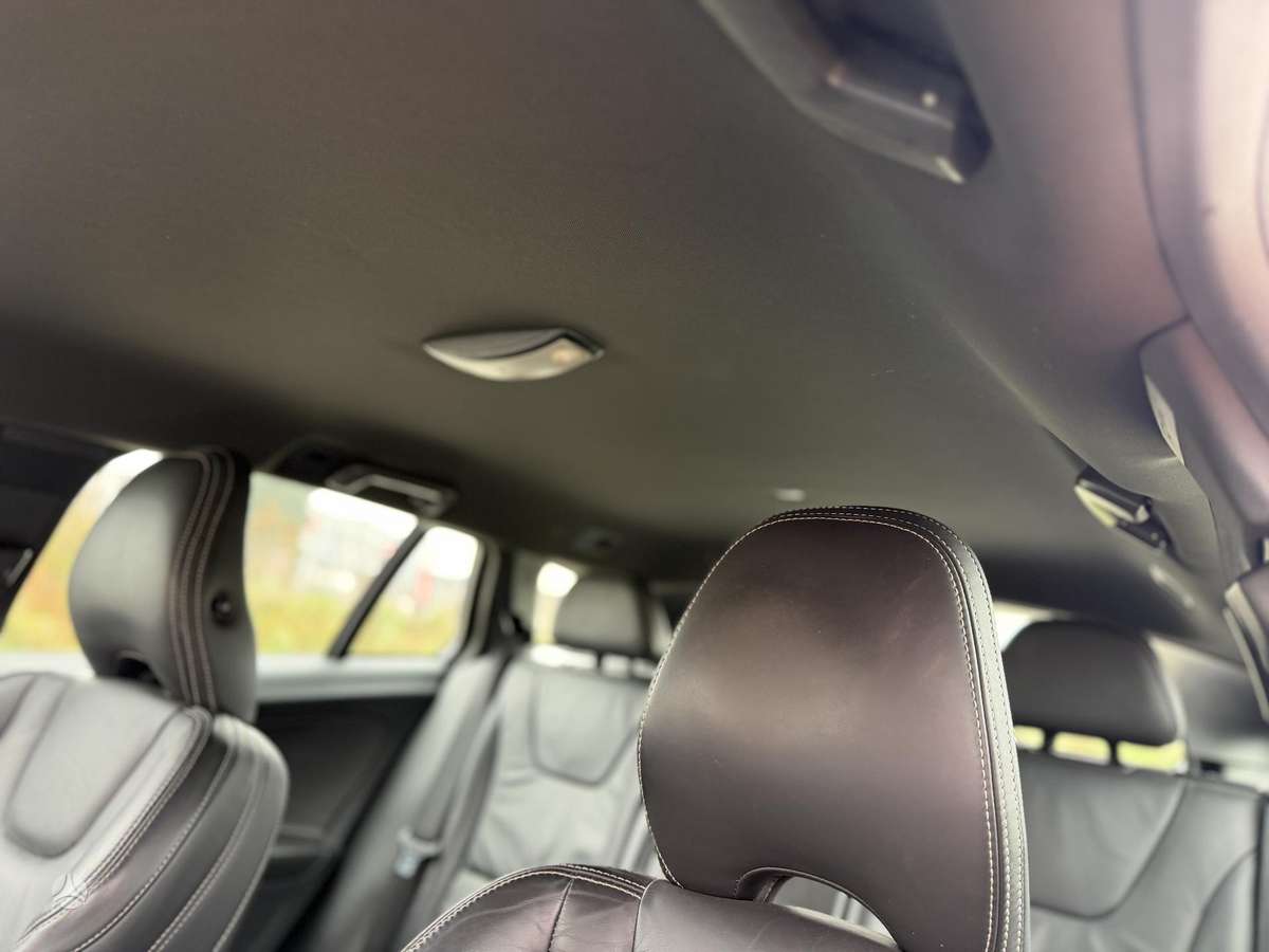 Volvo V60 2015 — photo 16