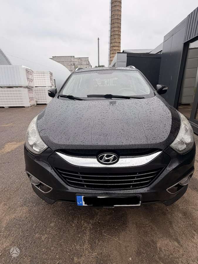 Hyundai ix35 2011 — салон