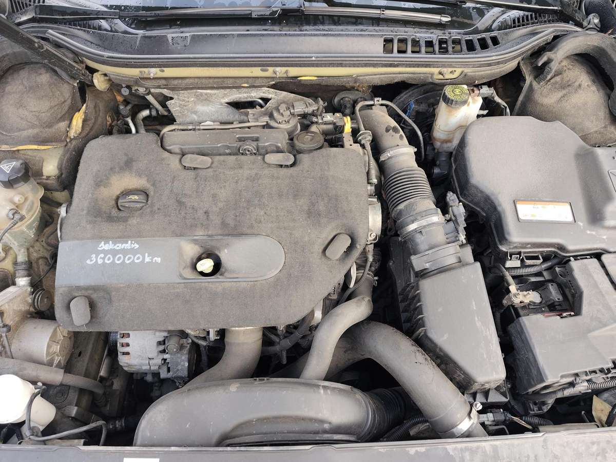 Peugeot 508 2015 — photo 19
