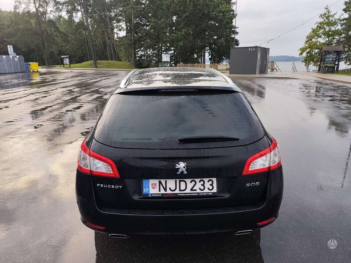 Peugeot 508 2015 — interior