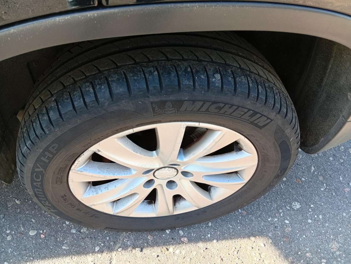 Volkswagen Tiguan 2009 — photo 11