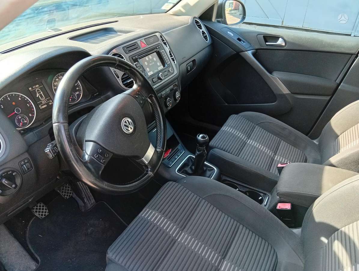 Volkswagen Tiguan 2009 — photo 13