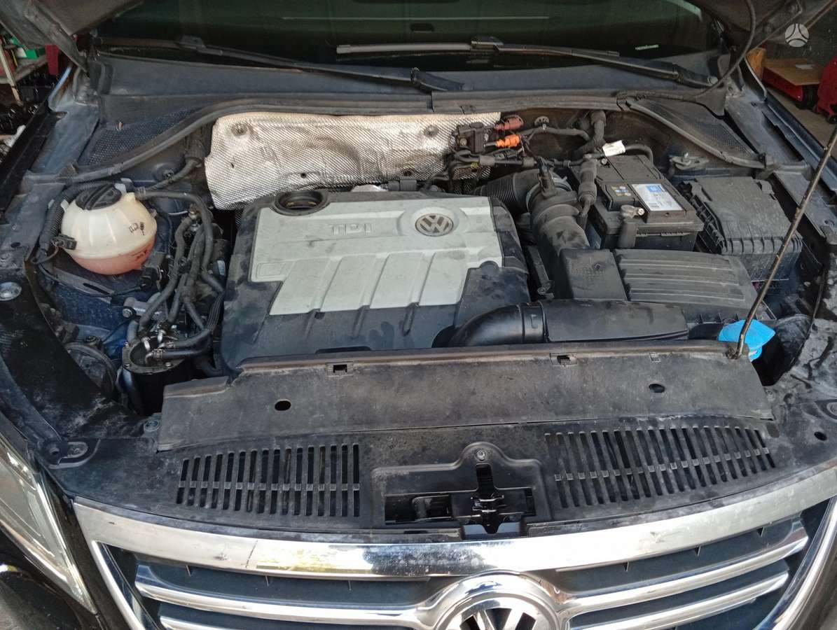 Volkswagen Tiguan 2009 — photo 18