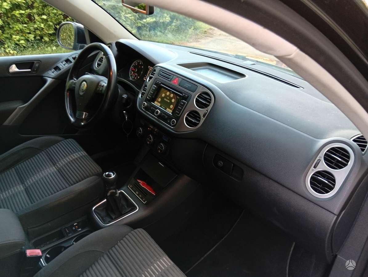 Volkswagen Tiguan 2009 — photo 19