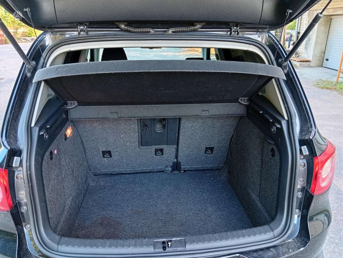 Volkswagen Tiguan 2009 — photo 20