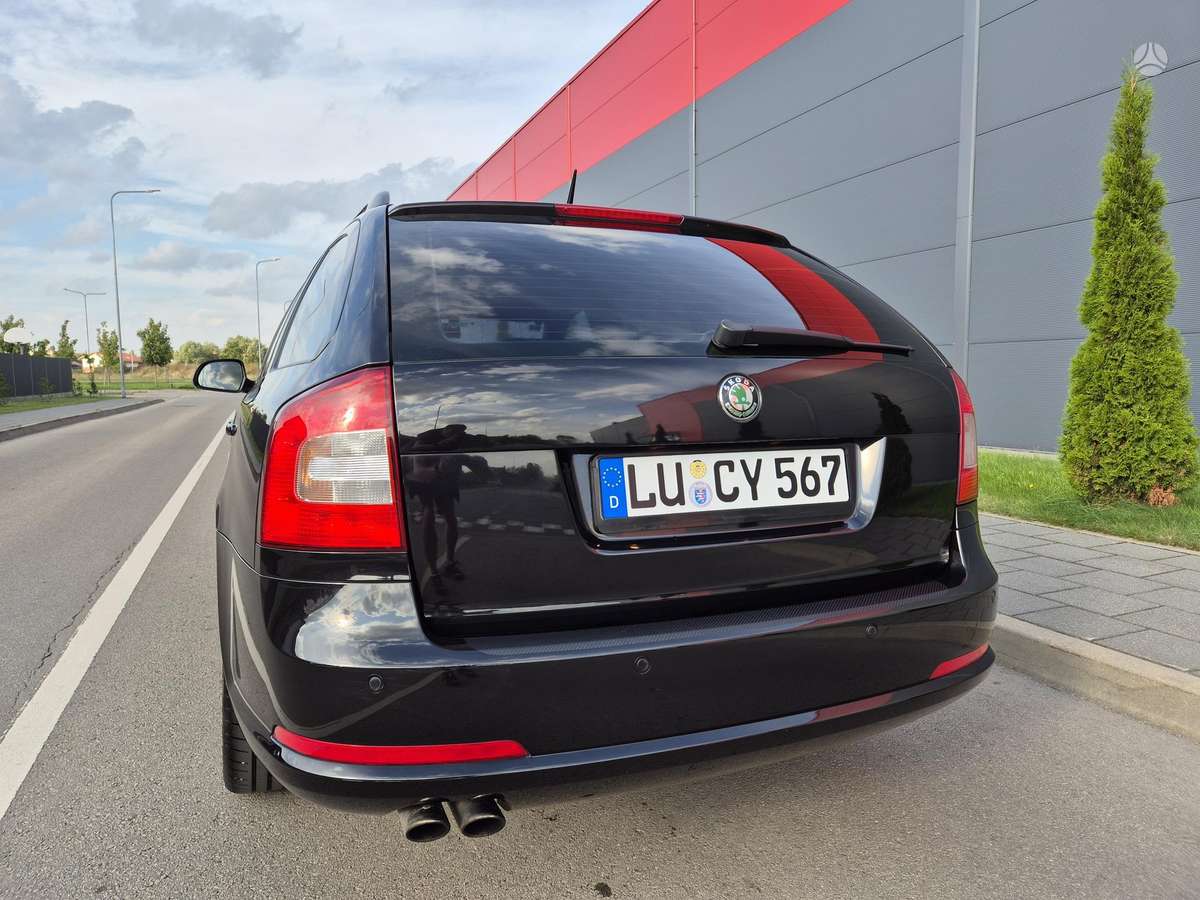 Skoda Octavia 2011 — photo 10