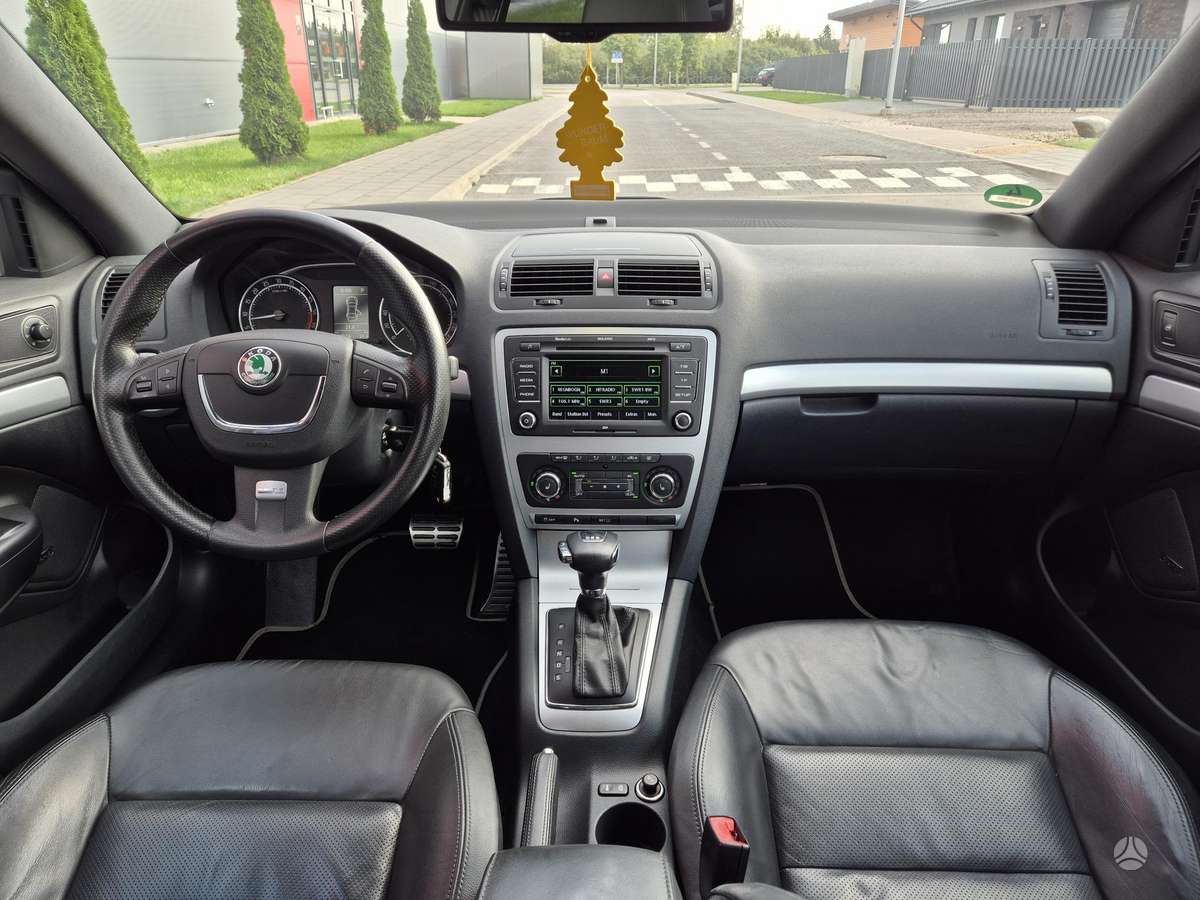Skoda Octavia 2011 — photo 15