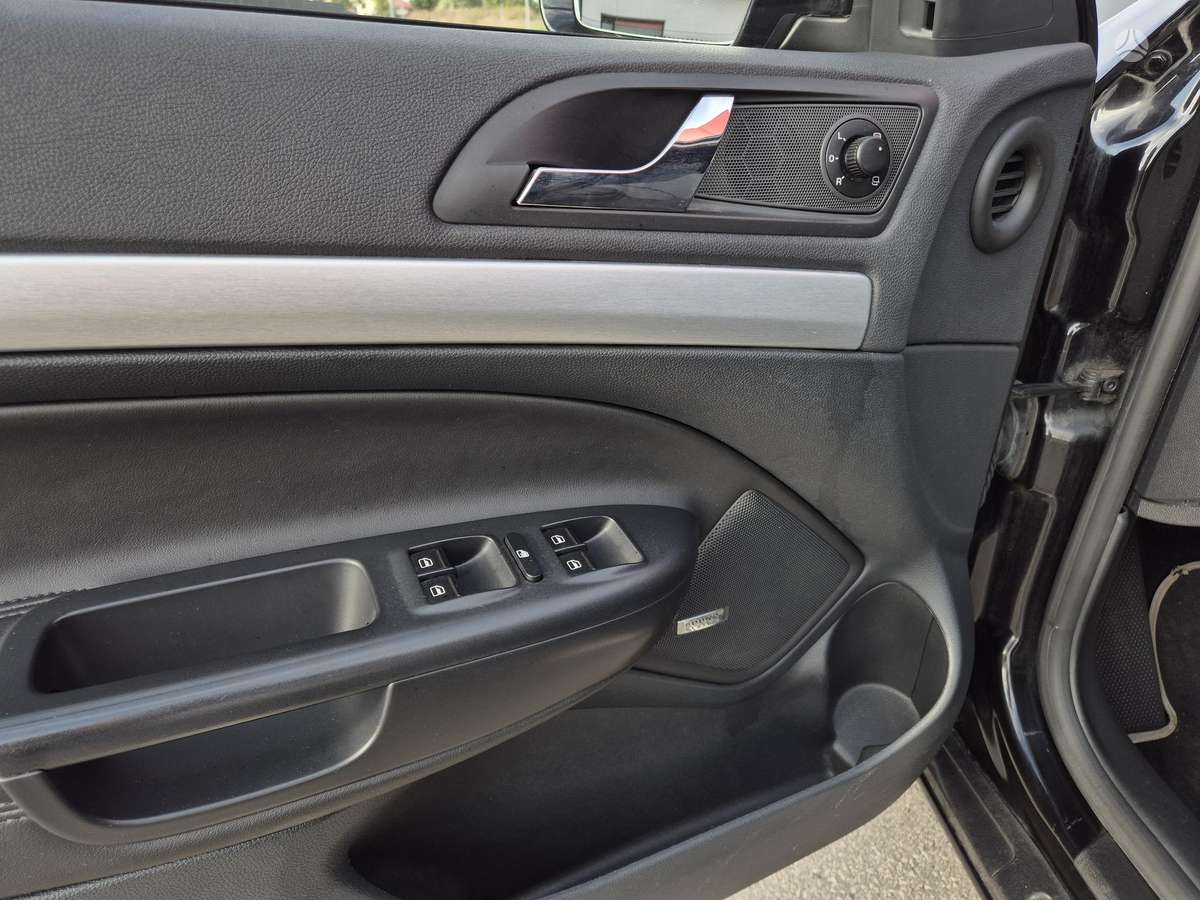 Skoda Octavia 2011 — photo 20